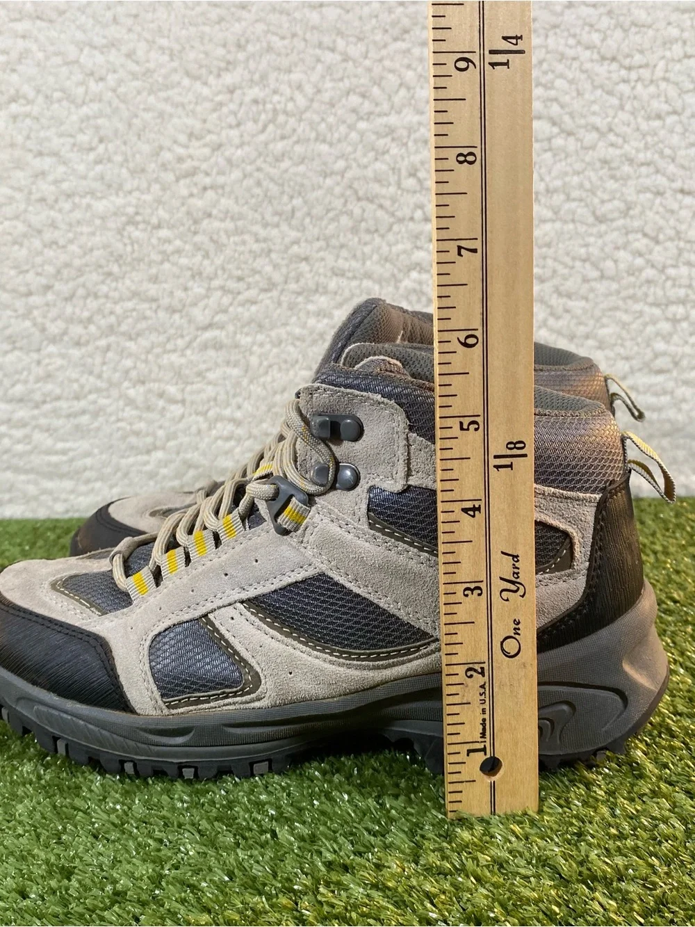 Denali Clearwater Hiking Boots Women's Size 8 Grey Black Suede HW40298AS